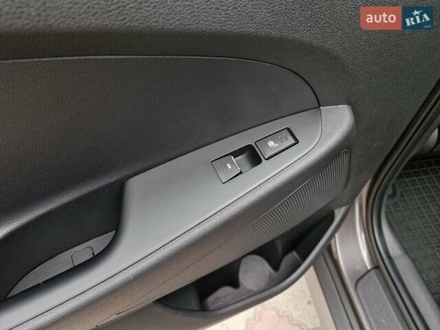 Коричневый Хендай Туксон, объемом двигателя 2 л и пробегом 127 тыс. км за 24999 $, фото 13 на Automoto.ua