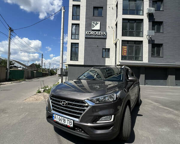 Коричневий Хендай Туксон, об'ємом двигуна 2 л та пробігом 107 тис. км за 17300 $, фото 3 на Automoto.ua