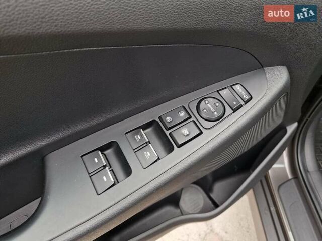 Коричневый Хендай Туксон, объемом двигателя 2 л и пробегом 127 тыс. км за 24999 $, фото 12 на Automoto.ua