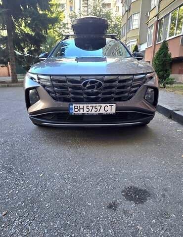 Коричневый Хендай Туксон, объемом двигателя 1.6 л и пробегом 110 тыс. км за 38000 $, фото 1 на Automoto.ua