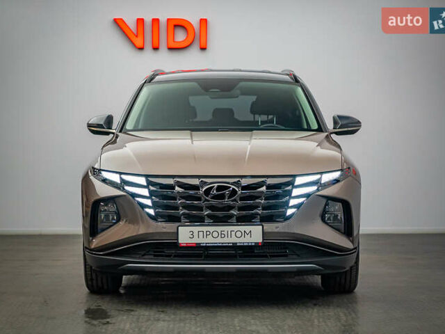 Коричневый Хендай Туксон, объемом двигателя 1.6 л и пробегом 55 тыс. км за 32877 $, фото 1 на Automoto.ua