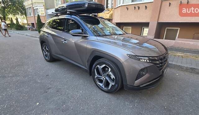 Коричневый Хендай Туксон, объемом двигателя 1.6 л и пробегом 110 тыс. км за 38000 $, фото 3 на Automoto.ua