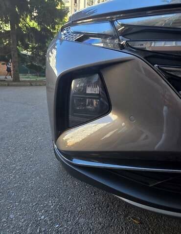 Коричневый Хендай Туксон, объемом двигателя 1.6 л и пробегом 110 тыс. км за 38000 $, фото 6 на Automoto.ua