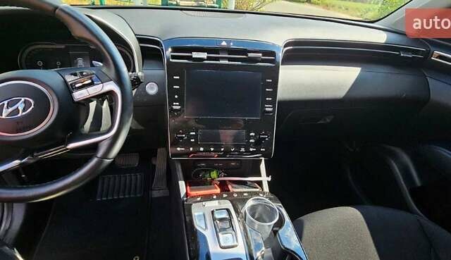 Коричневый Хендай Туксон, объемом двигателя 1.6 л и пробегом 29 тыс. км за 28900 $, фото 4 на Automoto.ua