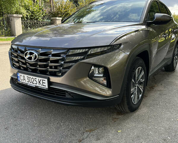 Коричневий Хендай Туксон, об'ємом двигуна 1.6 л та пробігом 50 тис. км за 25700 $, фото 1 на Automoto.ua