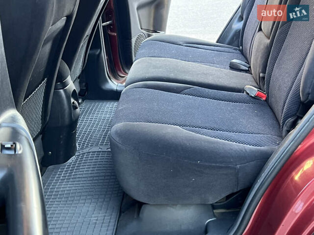 Червоний Хендай Туксон, об'ємом двигуна 2 л та пробігом 228 тис. км за 5999 $, фото 44 на Automoto.ua