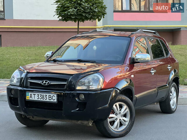 Червоний Хендай Туксон, об'ємом двигуна 2 л та пробігом 228 тис. км за 5999 $, фото 13 на Automoto.ua