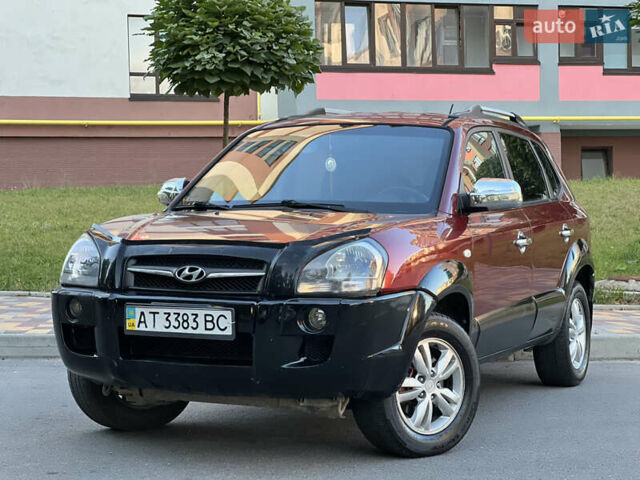 Червоний Хендай Туксон, об'ємом двигуна 2 л та пробігом 228 тис. км за 5999 $, фото 14 на Automoto.ua