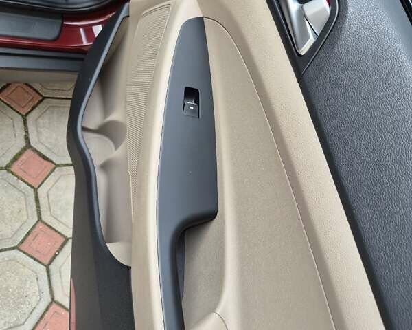 Красный Хендай Туксон, объемом двигателя 2 л и пробегом 97 тыс. км за 20500 $, фото 23 на Automoto.ua