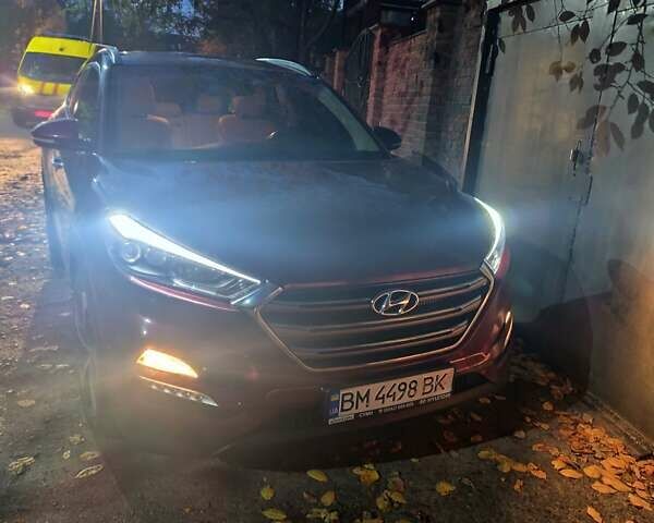 Красный Хендай Туксон, объемом двигателя 2.02 л и пробегом 110 тыс. км за 19800 $, фото 24 на Automoto.ua