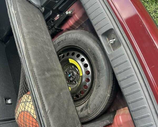 Червоний Хендай Туксон, об'ємом двигуна 2 л та пробігом 101 тис. км за 15700 $, фото 25 на Automoto.ua