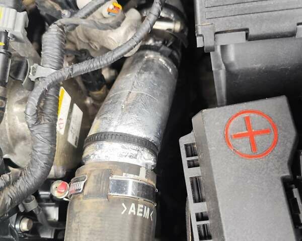 Красный Хендай Туксон, объемом двигателя 2.02 л и пробегом 110 тыс. км за 19800 $, фото 73 на Automoto.ua