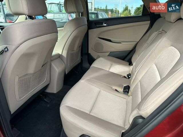 Хендай Туксон 2016 у Львові на Automoto.ua Червоний Хендай Туксон, об'ємом двигуна 1.59 л та пробігом 145 тис. км за 13499 $, фото 9 на Automoto.ua