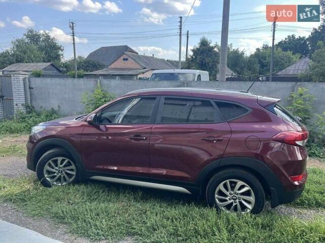 Червоний Хендай Туксон, об'ємом двигуна 2 л та пробігом 101 тис. км за 15700 $, фото 22 на Automoto.ua