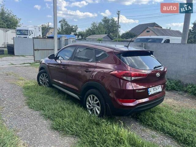 Червоний Хендай Туксон, об'ємом двигуна 2 л та пробігом 101 тис. км за 15700 $, фото 16 на Automoto.ua