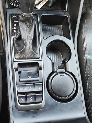 Червоний Хендай Туксон, об'ємом двигуна 2 л та пробігом 72 тис. км за 21500 $, фото 17 на Automoto.ua