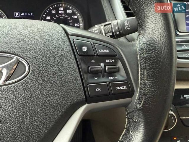 Червоний Хендай Туксон, об'ємом двигуна 1.59 л та пробігом 117 тис. км за 15890 $, фото 22 на Automoto.ua