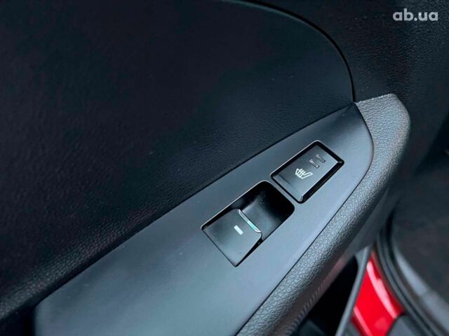 Червоний Хендай Туксон, об'ємом двигуна 2 л та пробігом 136 тис. км за 18690 $, фото 33 на Automoto.ua