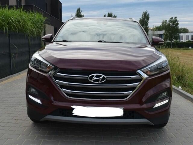 Червоний Хендай Туксон, об'ємом двигуна 2 л та пробігом 117 тис. км за 10300 $, фото 1 на Automoto.ua