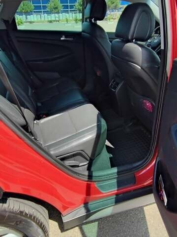 Червоний Хендай Туксон, об'ємом двигуна 2 л та пробігом 72 тис. км за 21500 $, фото 7 на Automoto.ua