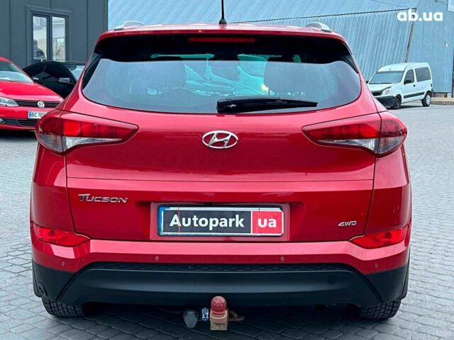 Червоний Хендай Туксон, об'ємом двигуна 2 л та пробігом 136 тис. км за 18690 $, фото 6 на Automoto.ua