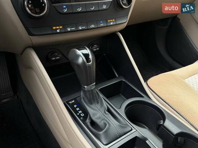 Червоний Хендай Туксон, об'ємом двигуна 1.59 л та пробігом 117 тис. км за 15890 $, фото 28 на Automoto.ua