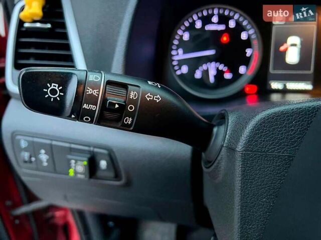 Червоний Хендай Туксон, об'ємом двигуна 2 л та пробігом 136 тис. км за 18690 $, фото 27 на Automoto.ua