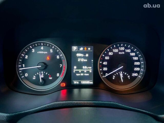 Червоний Хендай Туксон, об'ємом двигуна 2 л та пробігом 136 тис. км за 18690 $, фото 21 на Automoto.ua