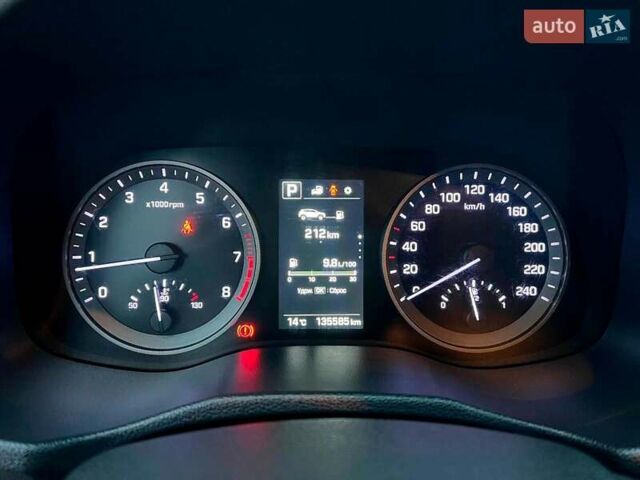 Червоний Хендай Туксон, об'ємом двигуна 2 л та пробігом 136 тис. км за 18690 $, фото 22 на Automoto.ua