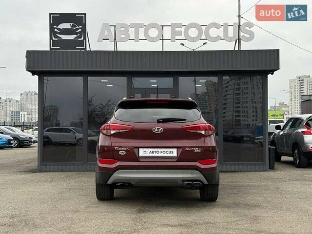Червоний Хендай Туксон, об'ємом двигуна 1.59 л та пробігом 117 тис. км за 15890 $, фото 5 на Automoto.ua