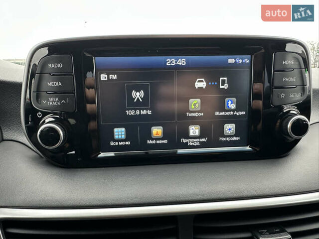 Красный Хендай Туксон, объемом двигателя 2 л и пробегом 91 тыс. км за 18800 $, фото 47 на Automoto.ua