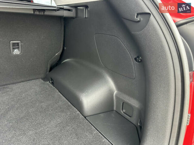 Красный Хендай Туксон, объемом двигателя 2 л и пробегом 91 тыс. км за 18800 $, фото 26 на Automoto.ua