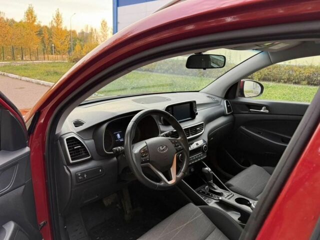 Хендай Туксон 2018 в Софіївська Борщагівка на Automoto.ua Красный Хендай Туксон, объемом двигателя 2 л и пробегом 51 тыс. км за 9600 $, фото 12 на Automoto.ua