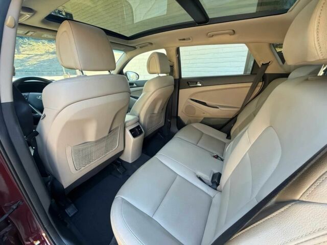 Хендай Туксон 2018 у Львові на Automoto.ua Червоний Хендай Туксон, об'ємом двигуна 1.6 л та пробігом 45 тис. км за 12100 $, фото 15 на Automoto.ua