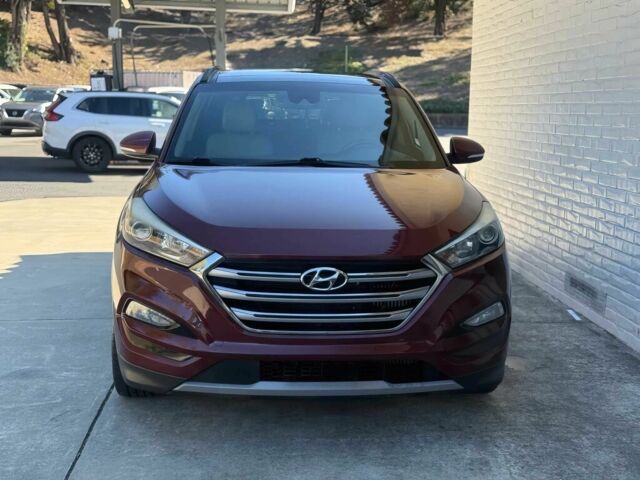 Хендай Туксон 2018 у Львові на Automoto.ua Червоний Хендай Туксон, об'ємом двигуна 1.6 л та пробігом 45 тис. км за 12100 $, фото 1 на Automoto.ua