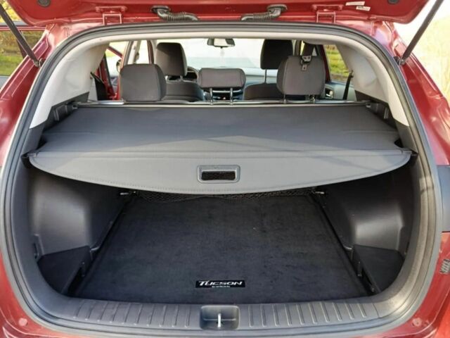 Червоний Хендай Туксон, об'ємом двигуна 2 л та пробігом 74 тис. км за 9600 $, фото 9 на Automoto.ua