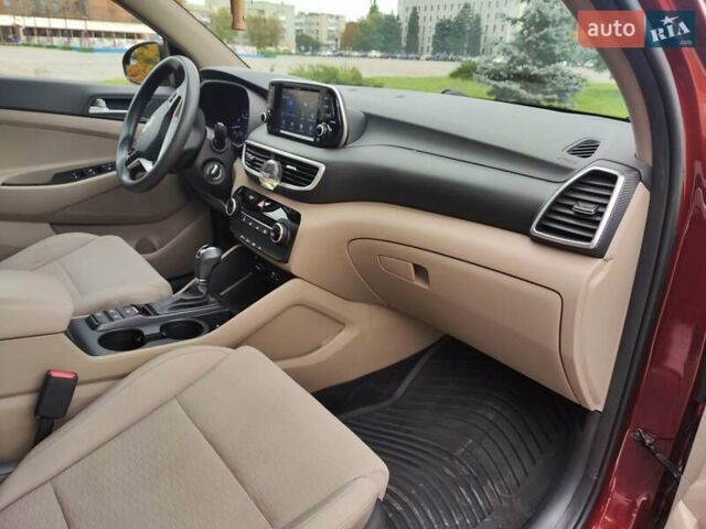 Червоний Хендай Туксон, об'ємом двигуна 0 л та пробігом 11 тис. км за 22900 $, фото 9 на Automoto.ua