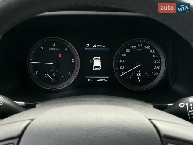 Красный Хендай Туксон, объемом двигателя 2 л и пробегом 64 тыс. км за 30500 $, фото 20 на Automoto.ua