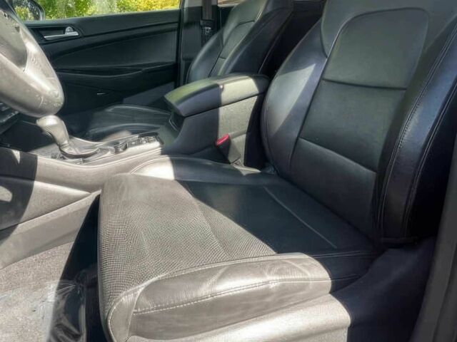 Червоний Хендай Туксон, об'ємом двигуна 2.4 л та пробігом 46 тис. км за 6400 $, фото 8 на Automoto.ua