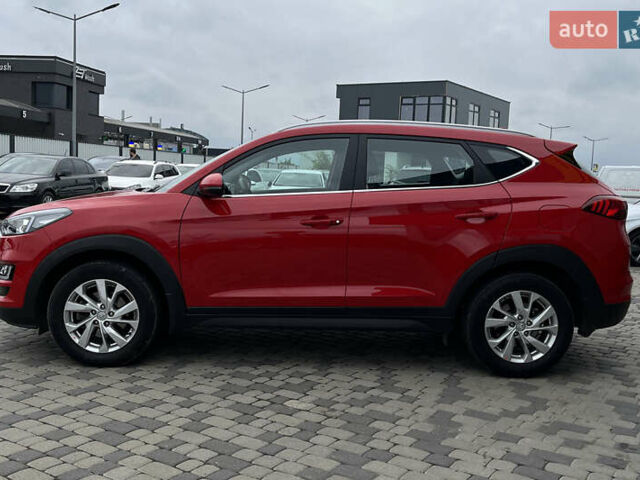 Хендай Туксон 2020 в Мукачеве на Automoto.ua Красный Хендай Туксон, объемом двигателя 2 л и пробегом 73 тыс. км за 20990 $, фото 3 на Automoto.ua