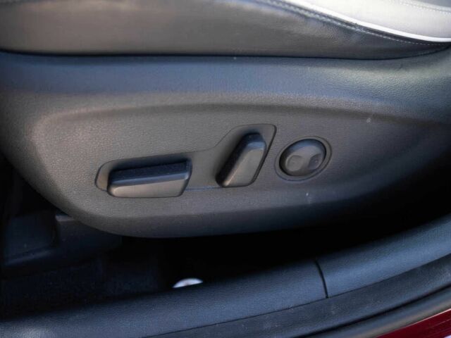 Красный Хендай Туксон, объемом двигателя 2 л и пробегом 45 тыс. км за 14000 $, фото 16 на Automoto.ua