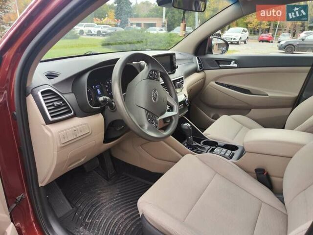 Червоний Хендай Туксон, об'ємом двигуна 0 л та пробігом 11 тис. км за 22900 $, фото 10 на Automoto.ua