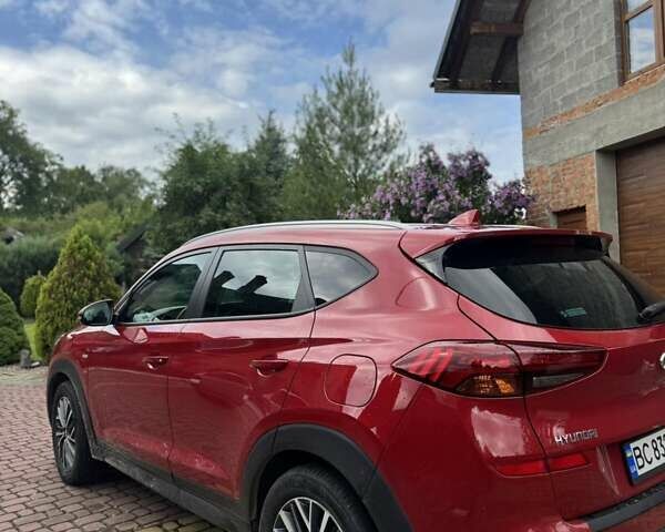 Червоний Хендай Туксон, об'ємом двигуна 1.6 л та пробігом 156 тис. км за 23000 $, фото 3 на Automoto.ua