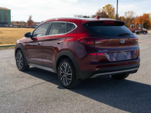 Красный Хендай Туксон, объемом двигателя 2 л и пробегом 45 тыс. км за 14000 $, фото 3 на Automoto.ua