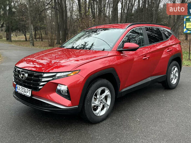 Червоний Хендай Туксон, об'ємом двигуна 2.5 л та пробігом 23 тис. км за 23700 $, фото 4 на Automoto.ua