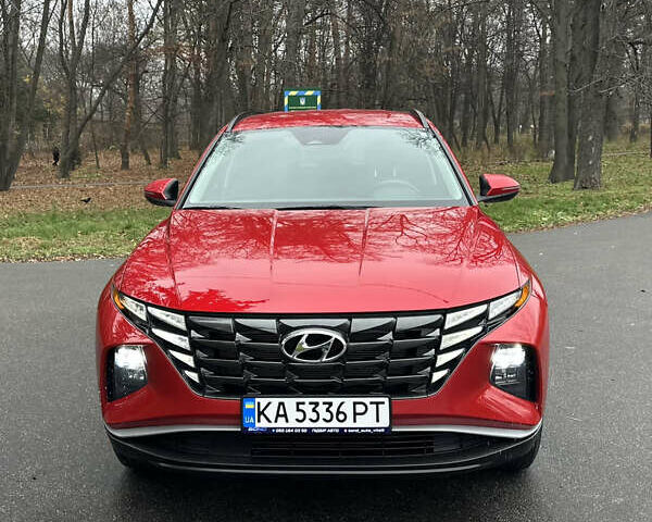 Червоний Хендай Туксон, об'ємом двигуна 2.5 л та пробігом 23 тис. км за 23700 $, фото 2 на Automoto.ua