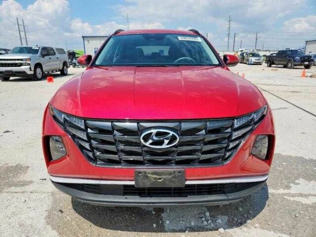 Червоний Хендай Туксон, об'ємом двигуна 2.5 л та пробігом 12 тис. км за 7800 $, фото 4 на Automoto.ua