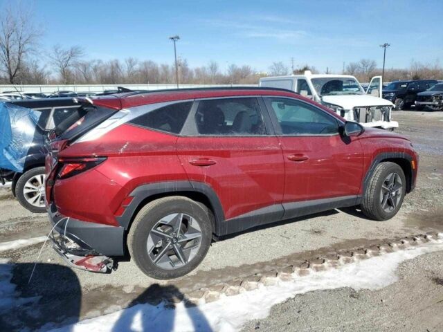 Красный Хендай Туксон, объемом двигателя 2.5 л и пробегом 8 тыс. км за 32500 $, фото 8 на Automoto.ua