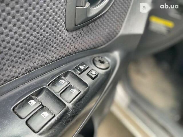 Хендай Туксон 2006 в Киеве на Automoto.ua Хендай Туксон, объемом двигателя 2 л и пробегом 239 тыс. км за 7690 $, фото 20 на Automoto.ua