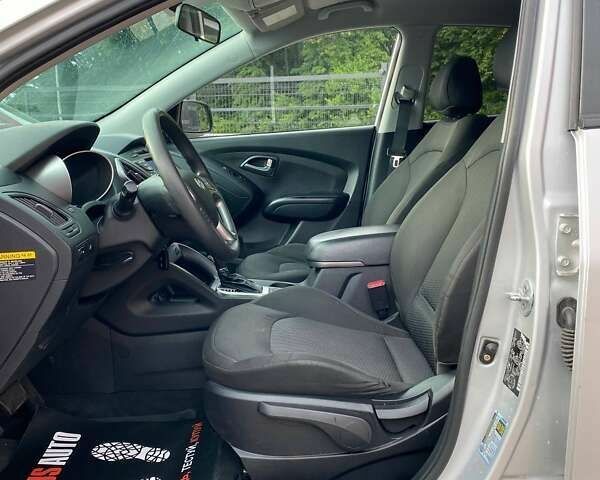 Хендай Туксон, объемом двигателя 2.4 л и пробегом 216 тыс. км за 13500 $, фото 15 на Automoto.ua